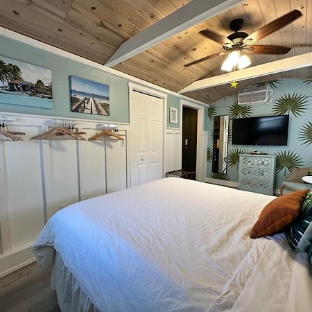 Palm Paradise Retreat セント・ピーターズバーグ エクステリア 写真