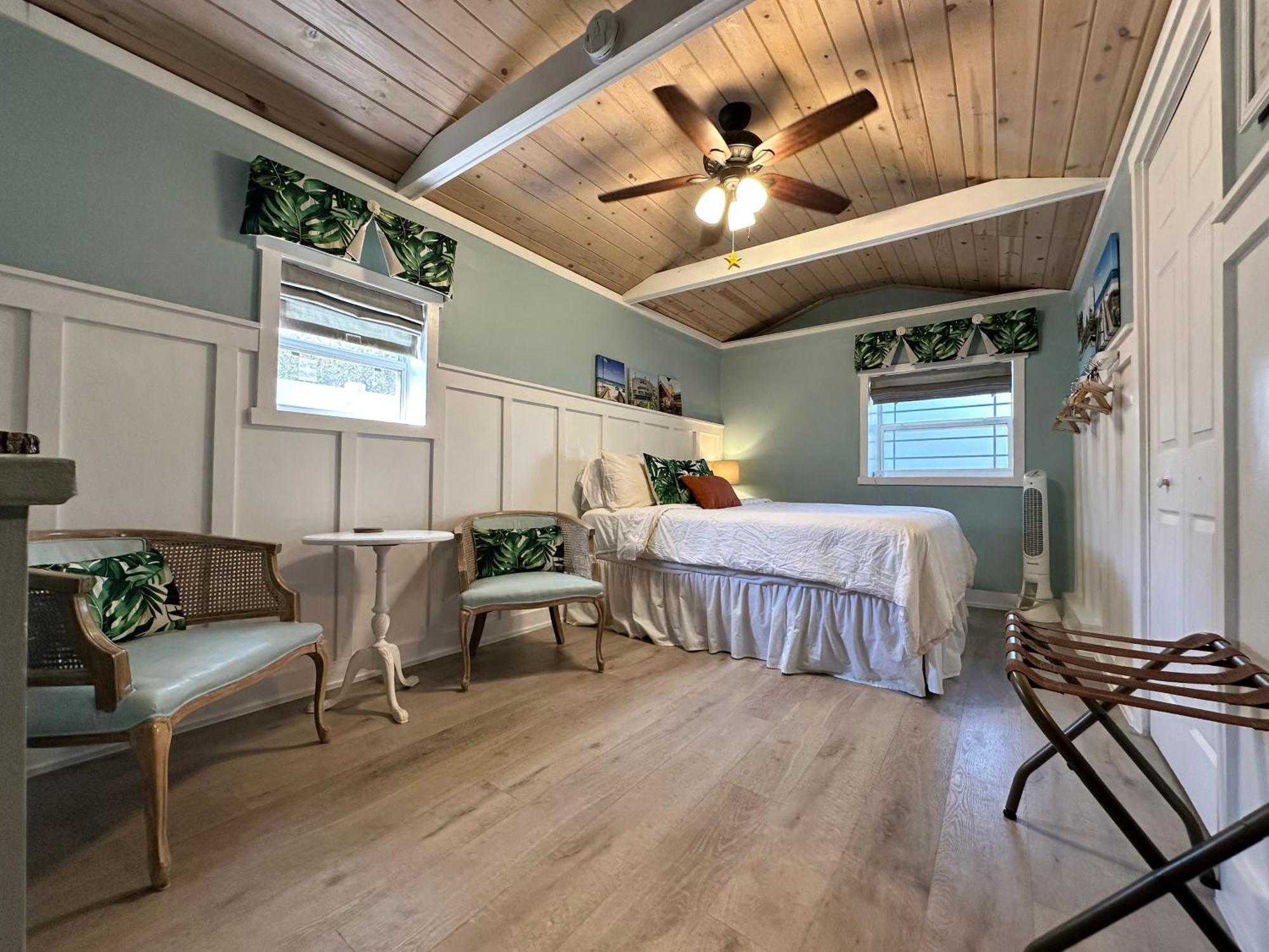 Palm Paradise Retreat セント・ピーターズバーグ エクステリア 写真