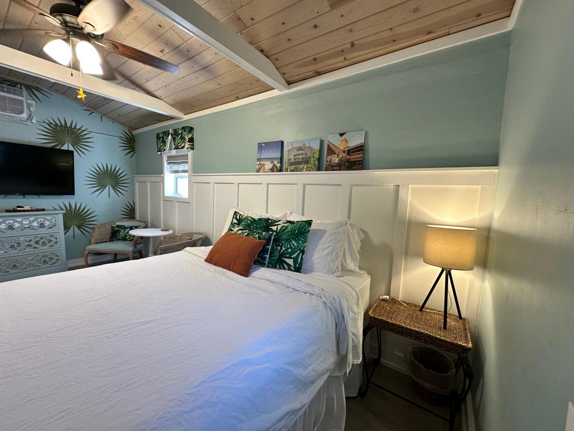Palm Paradise Retreat セント・ピーターズバーグ エクステリア 写真